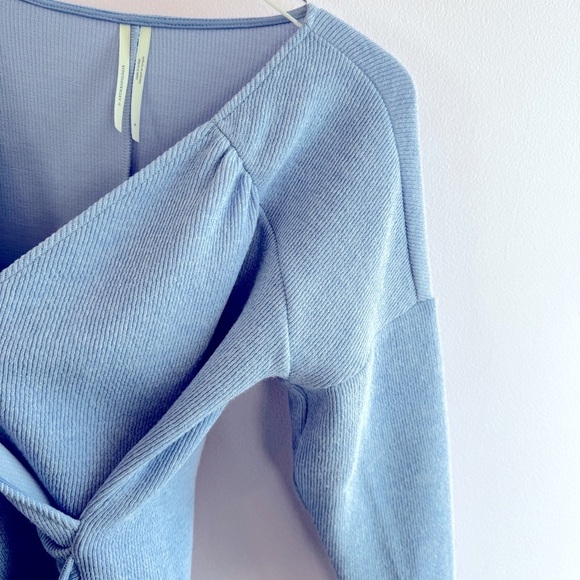 Anthropologie size M Cozy Twist-Front Top long sleeve purple blue - Picture 6 of 12